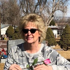 Meet your Posher, Julie